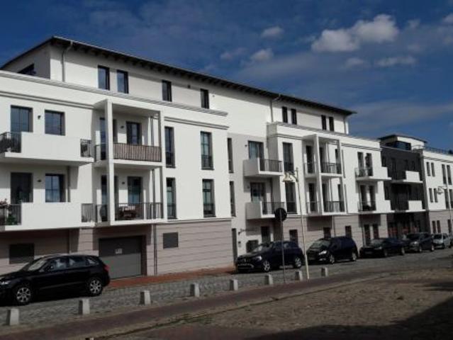 Schöne 2 Zimmer Wohnung mit Stellplatz, Südbalkon, Dusche und Badewanne in Bad Doberan
