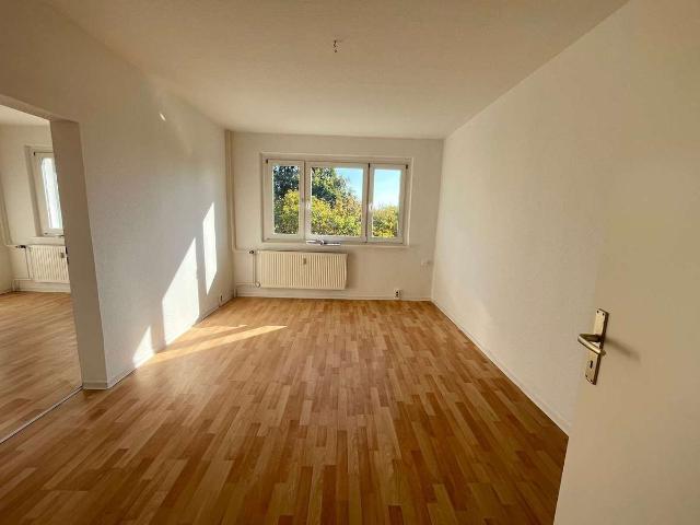 Schöne 2 Zimmer Wohnung mit weitem Ausblick
