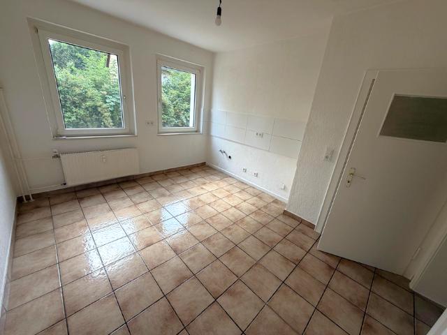 Schöne 2 Zimmer Wohnung mit Tageslichtbad!