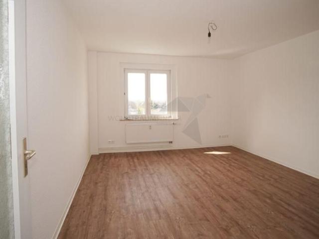 Schöne 2 Zimmer Wohnung mit Tageslichtbad in ruhiger Lage