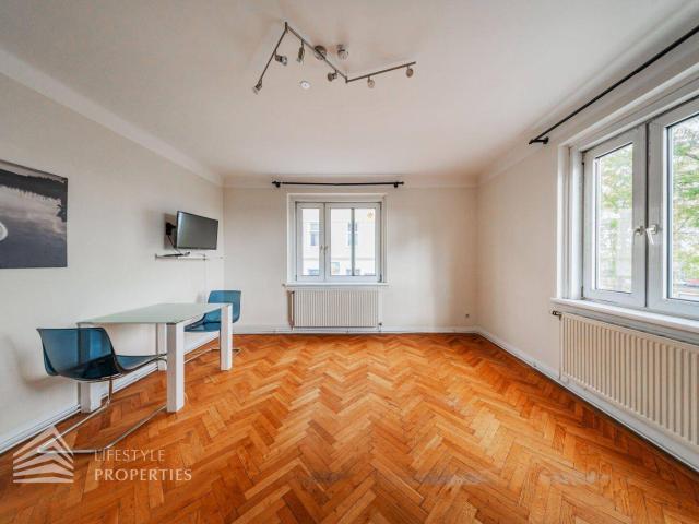 Schöne 2 Zimmer Wohnung, Nähe Meiselmarkt