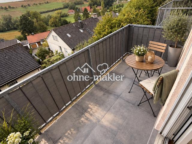 Schöne 2 Zimmer Wohnung provisionsfrei mit Ausblick über Kürnach