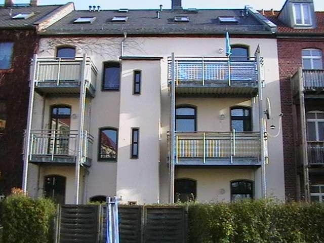 Schöne 2 Raum Maisonettewohnung mit Balkon zu verkaufen!