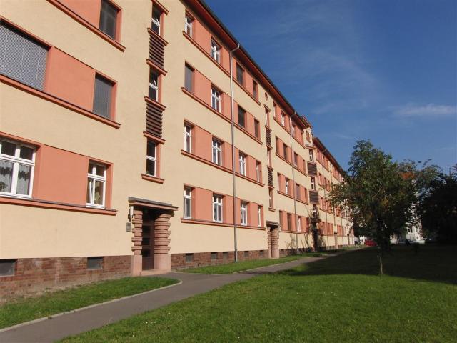 Schöne, 2 Raum Wohnung mit Balkon und Tageslichtbad in ruhiger Lage in Leipzig Gohlis!