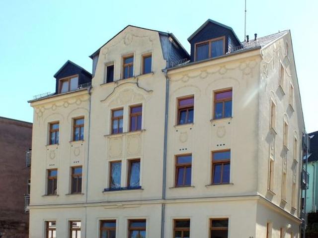 Modernisierte 2 Raum Wohnung mit Balkon! Denkmalschutz! Leerstehend!