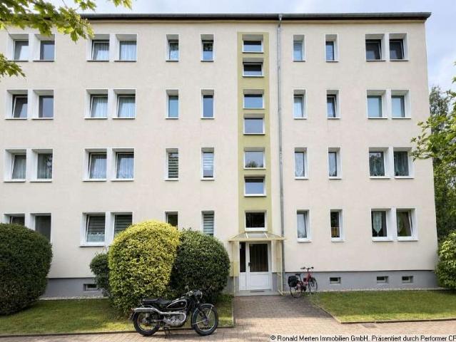 Schöne 2 Raumwohnung mit Balkon in ruhiger Lage