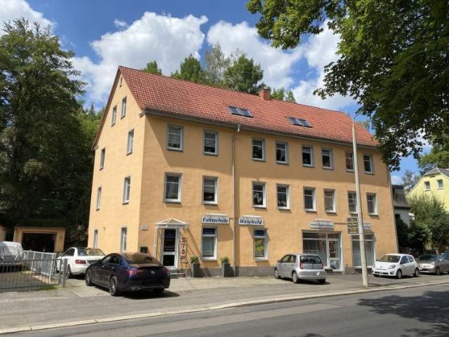 Schöne 2 Raumwhg. mit EBK und Balkon in Zwickau! Wallbox für E Autos am Haus!