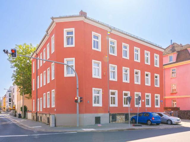 schöne 2 RW*Altbaucharm* Bad mit Fenster und Wanne und WMA* zentrumsnah* kostenfreie PKW Stellplätze