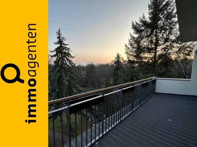 Schöne 2Zi. DG Penthouse Wohnung ca. 62 m² mit großer Terrasse ins Grüne und EBK