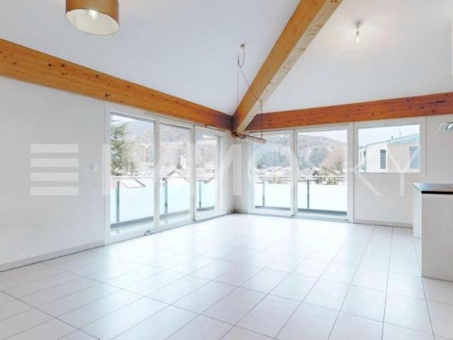 Schöne 4.5 Zimmer Wohnung in Aigle