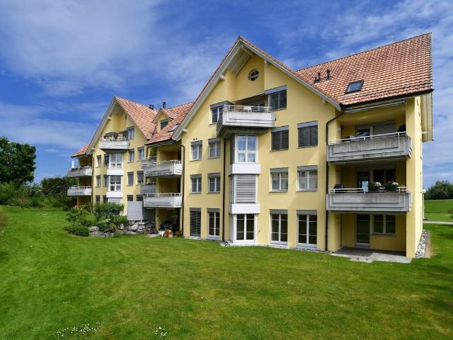 Schöne 4.5 Zimmer Wohnung zu vermieten