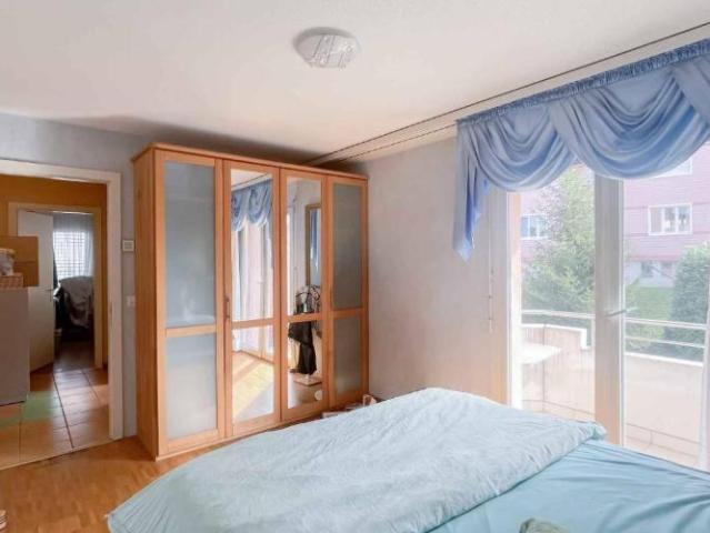 Schöne 4.5 Zimmer Familienwohnung mit Balkonen im Zentrum von Prilly