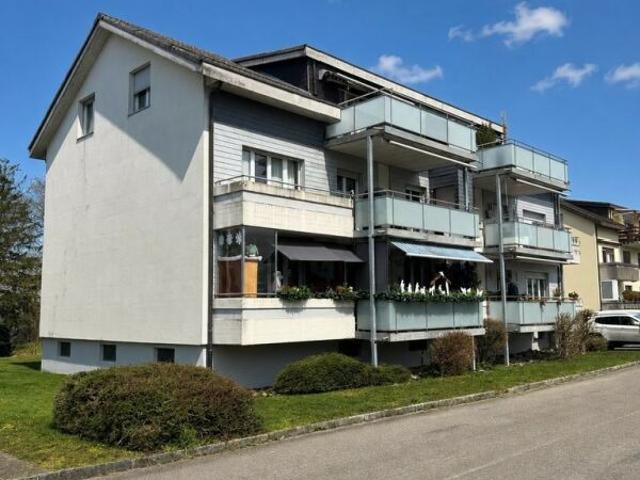 Schöne 4.5 Zimmerwohnung in Arch zu vermieten !