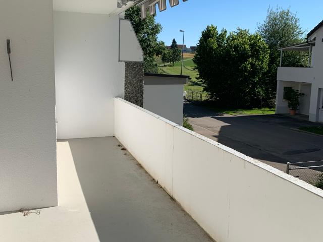 schöne 4.5 Zimmerwohnung mit Balkon in Frasnacht