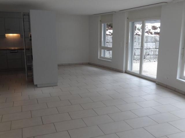 Schöne 4.5 Zimmerwohnung mit Gartensitzplatz im Herzen von Lieli