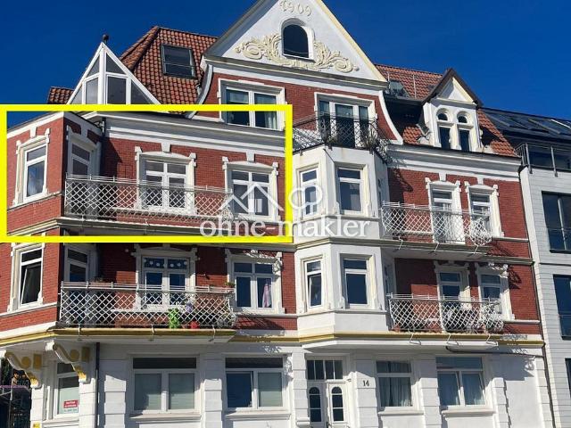 schöne 4 Zimmer Altbau Wohnung mit Blick über die Förde