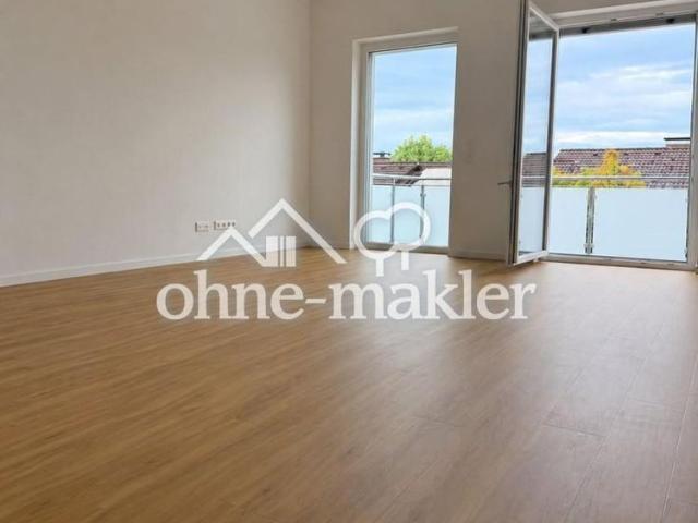Schöne 4 Zimmer Dachwohnung