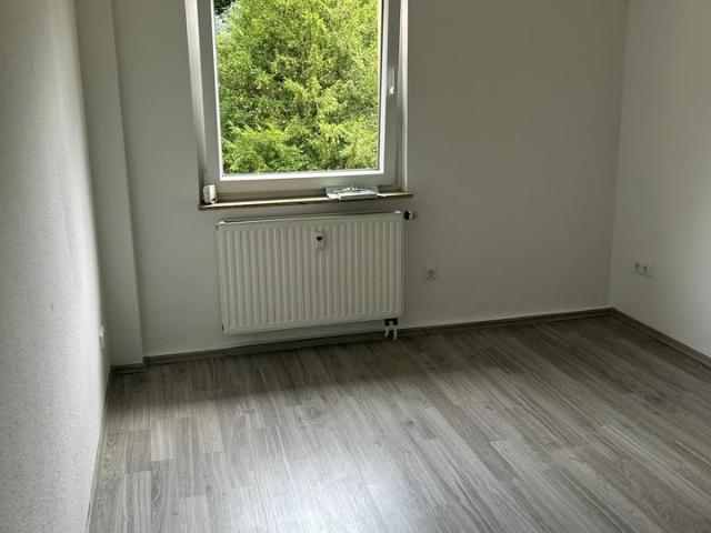 Schöne 4 Zimmer Wohnung 86 m2 mit 2 Badern Einbauküche