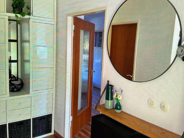 Schöne 4 Zimmer Wohnung 1. + 2. OG mit Balkon in Reihenmittelhaus, sehr gute Lage, Nürnberg Zabo