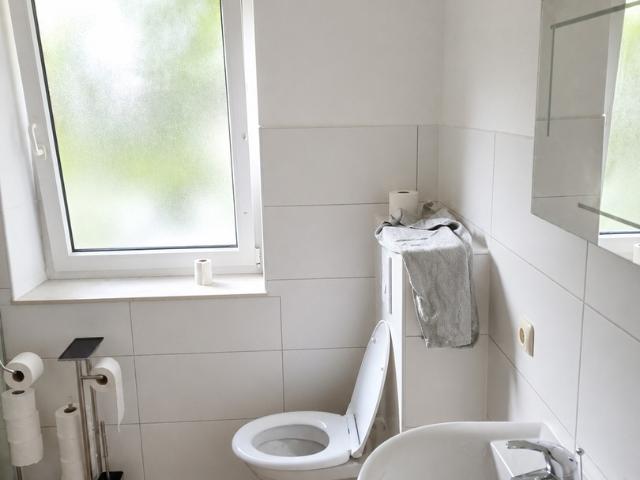 Schöne 4 Zimmer Wohnung im EG mit großem Garten + Terassen