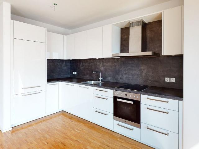 Schöne 4 Zimmer Wohnung mit Bad en Suite