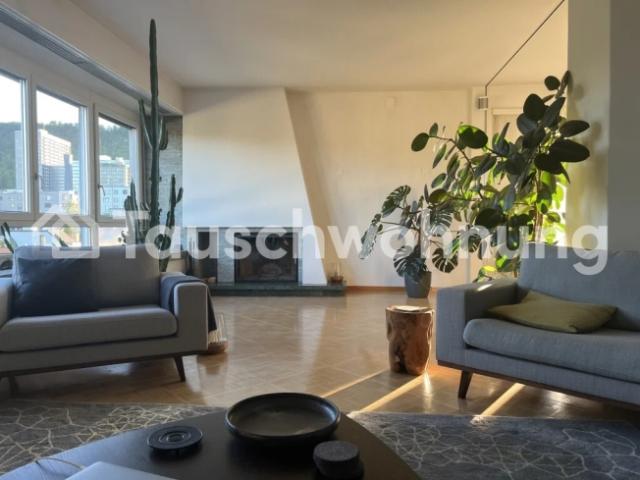 Schöne 5.5 Zimmer Altbau Wohnung
