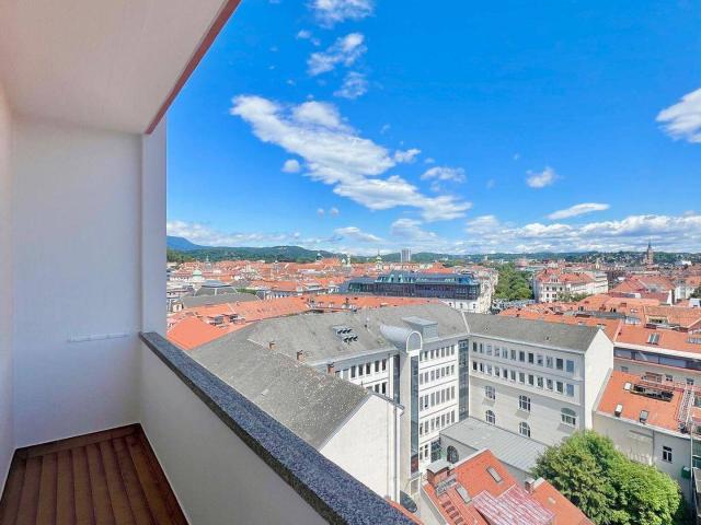 Schöne 5 Zimmerwohnung mit Blick auf den Schlossberg Provisionsfrei!