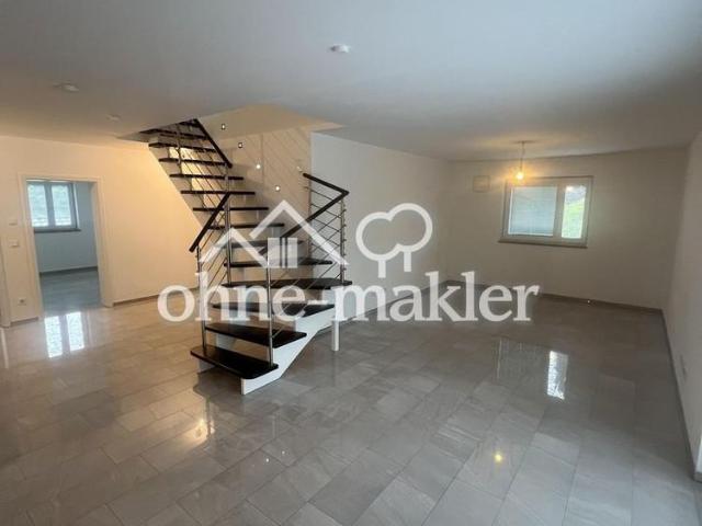Schöne 5 Zimmer Maisonetten Wohnung im Grüngürtel von Neuburg a.d. Donau!