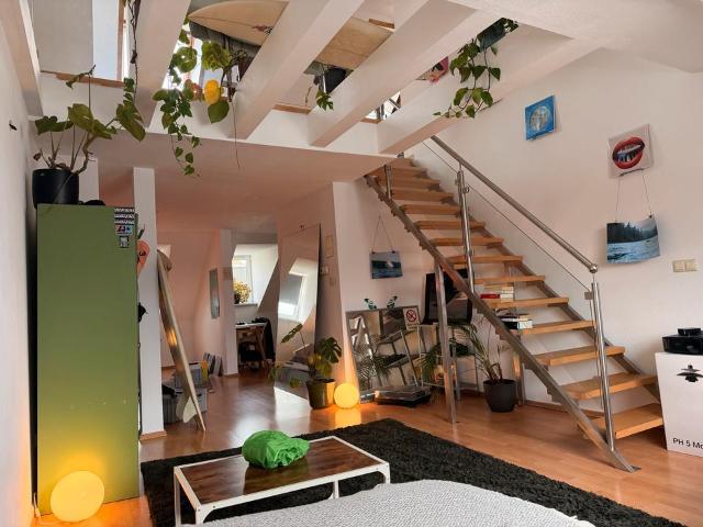 Schöne 65 qm Maisonette Wohnung