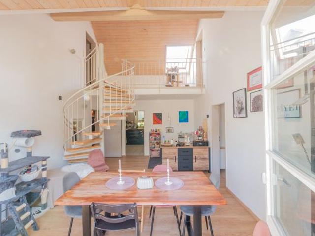 Schöne 6 Zimmer Maisonette Wohnung mit 2 Balkonen in Tennenbronn zu vermieten!