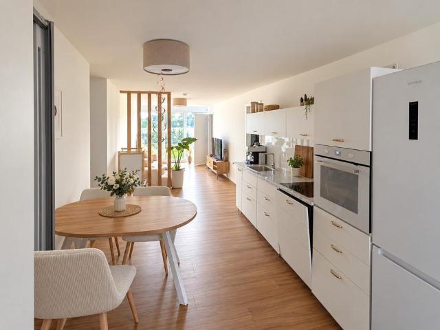 Schöne 78qm Wohnung in Reudnitz. Ab sofort. Teilmöbliert