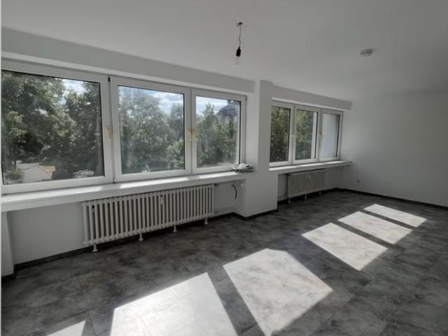 Schöne 96 m² Wohnung in ruhiger und zentraler Lage in Duisburg Rheinhausen