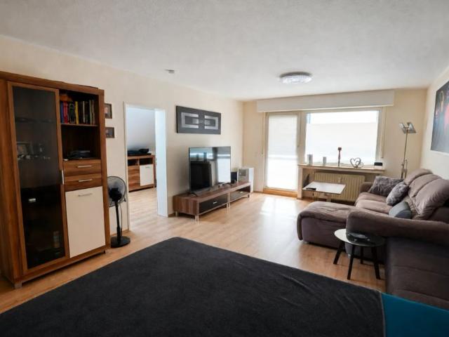 Schöne ca. 62 m² große 2 Zimmer Wohnung mit Loggia, modernem Tageslichtbad und Einbauküche in Hagen