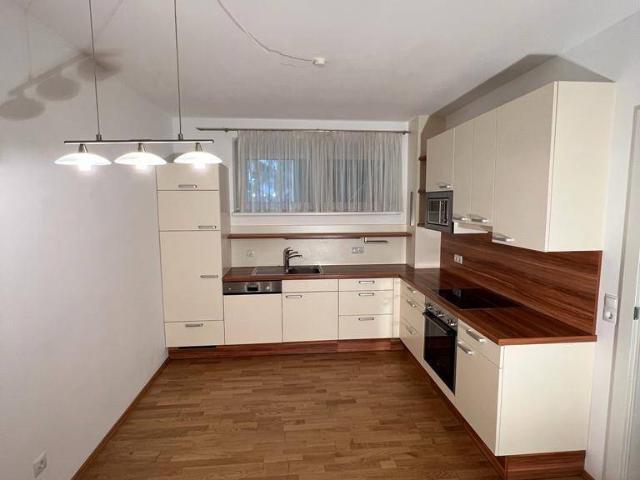 Schöne moderne u. absolut RUHIGE Neubau Wohnung 2 1/2 Zimmer in Garten / Ruhelage ideal für Paare oder Singles oder Stud. WG tauglich