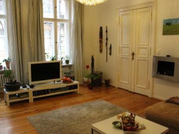 Schöne Altbauwohnung, 3 Zimmer, Provisionsfrei