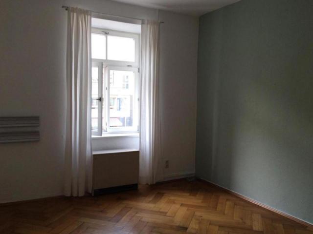 Schöne Altbauwohnung zu vermieten