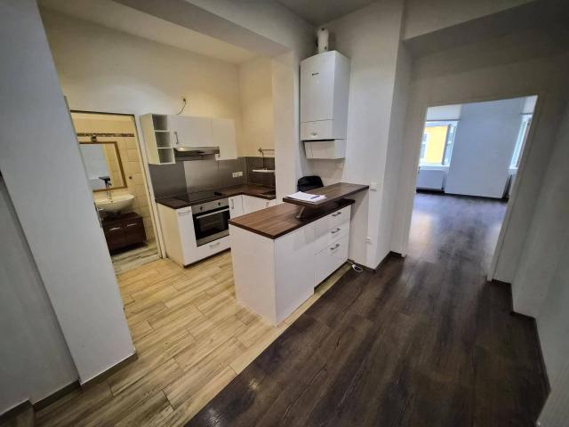 SCHÖNE ALTBAUWOHNUNG FUSSGÄNGERZONE FAVORITENSTRASSE