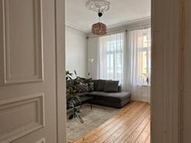 Schöne Altbauwohnung in der hamburger Innenstadt Dezember März