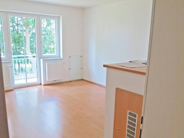 Schöne Balkonwohnung im 1. Obergeschoss