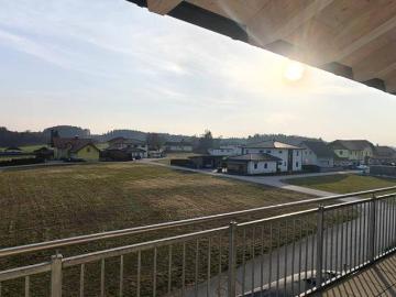 Schöne barrierefreie 2 Zi. Eigentumswohnung in guter Lage mit großem Balkon und Aufzug 776