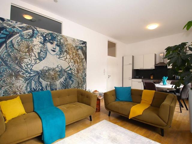 Schöne barrierefreie 2 Zimmer Altbauwohnung | beziehbar ab sofort | IMS Immobilien KG