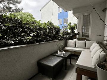 Schöne gemütliche 2 Zimmer Wohnung mit Balkon nahe Wien