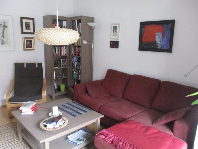 Schöne, gemütliche Wohnung mit Balkon in ruhigem Stadthaus!