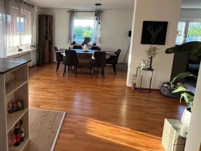 Schöne gemütliche Wohnung mit hochwertiger Aussattung