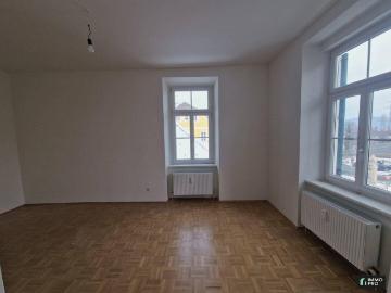 Schöne, generalsanierte 3 Zimmer Wohnung inkl. Parkplatz in Wildon!
