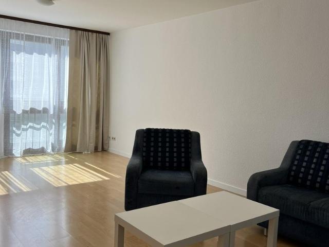 Schöne, geräumige zwei Zimmer Wohnung in Oederweg, Frankfurt am Main, Nordend West