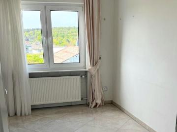 Schöne, geräumige 3 Zi. Wohnung mit Balkon in Pohlheim!