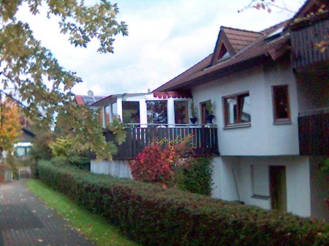 Schöne, große 3,5 Zi OG Wohnung mit Wintergarten