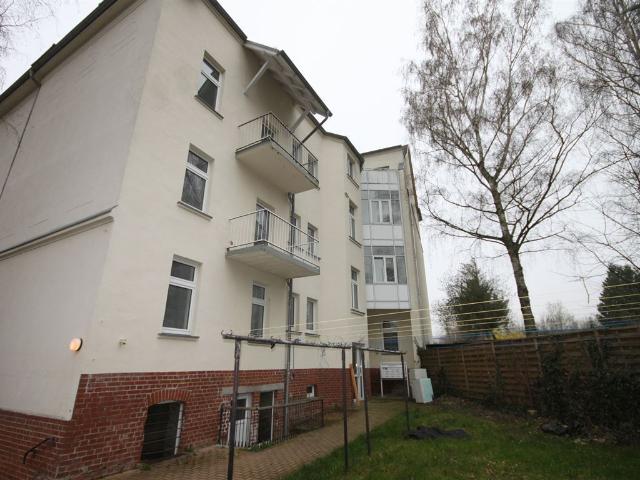 Schöne große 4 Raum Wohnung mit Balkon