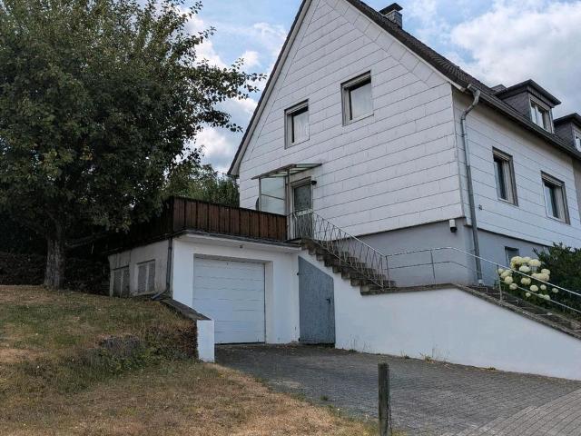 Schöne Doppelhaushälfte in Wipperfürth zu verkaufen
